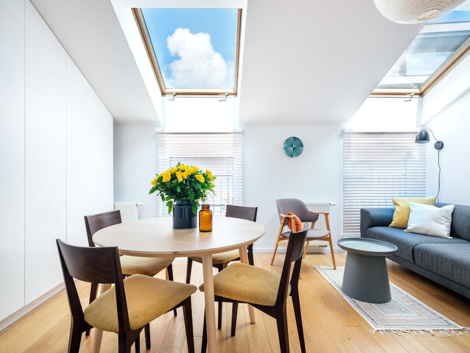 Living room, Seating area, Dining area