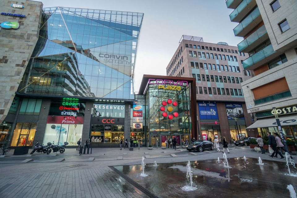Neighbourhood, Supermarket/grocery shop, Shopping Area, Location, Parking