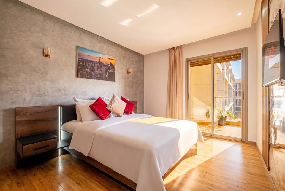 Royal Deluxe Diamond Marrakech Premium Pool View Apartment in Marrakesh