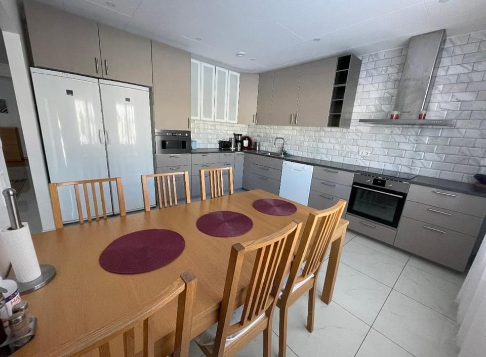 Beautiful terraced house with private parking Villa in Uppsala County, Sweden