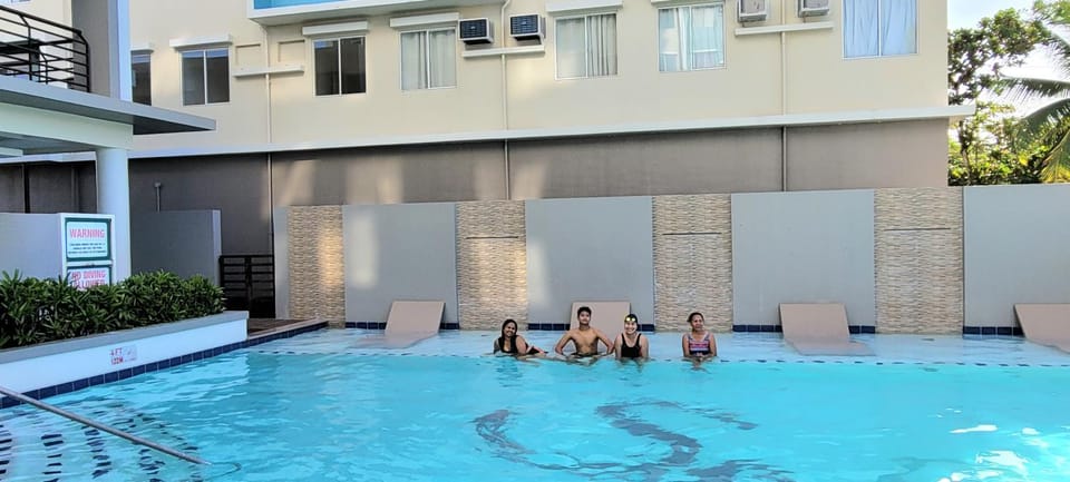 Pool view, Swimming pool