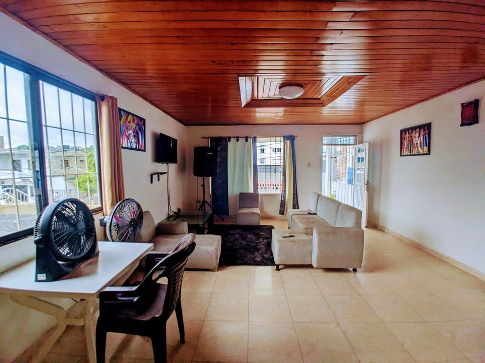 Communal lounge/ TV room, TV and multimedia, Living room, Seating area, Dining area, Evening entertainment