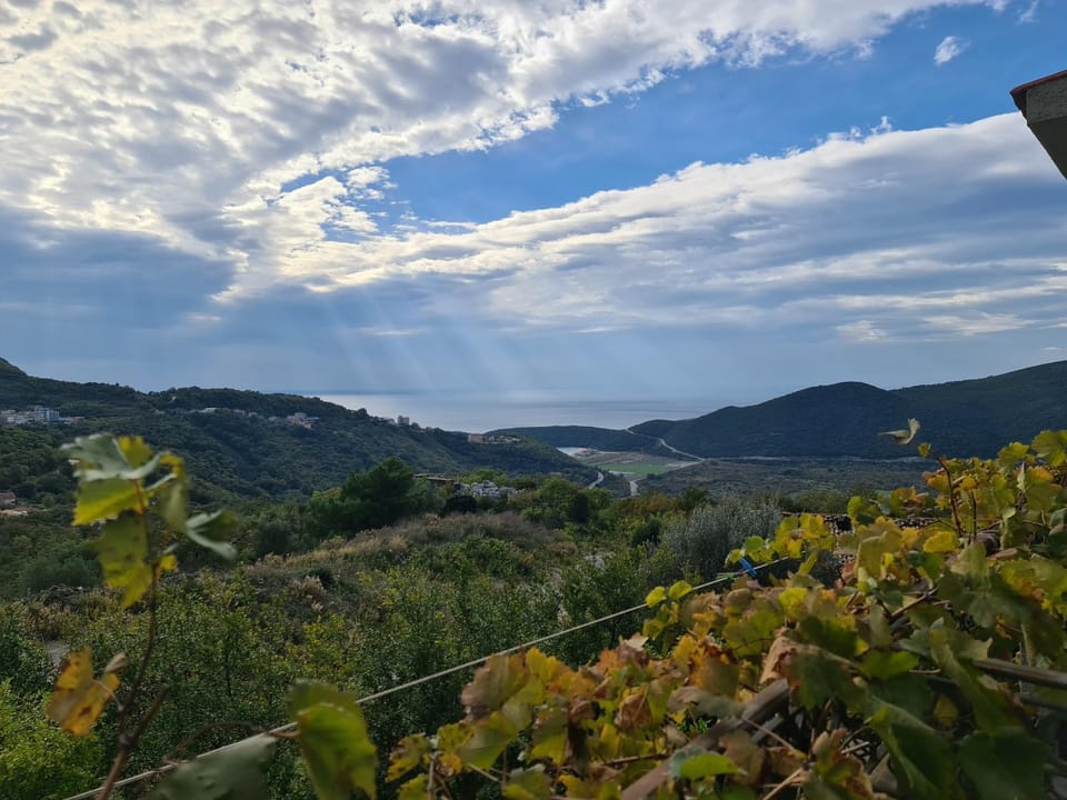 Nearby landmark, Day, Natural landscape, Mountain view, Sea view