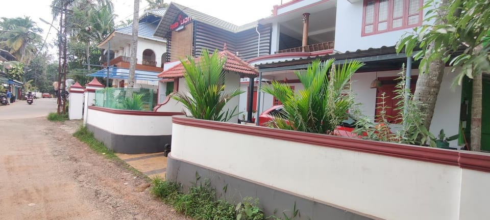 Property building, Street view, Quiet street view