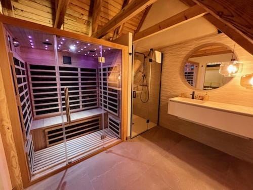 Sauna, Bathroom