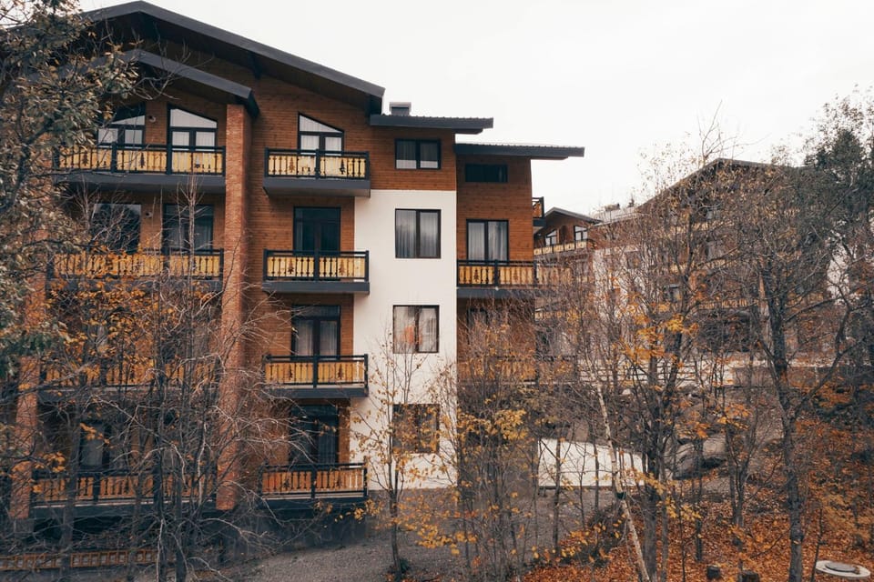 Property building, Facade/entrance