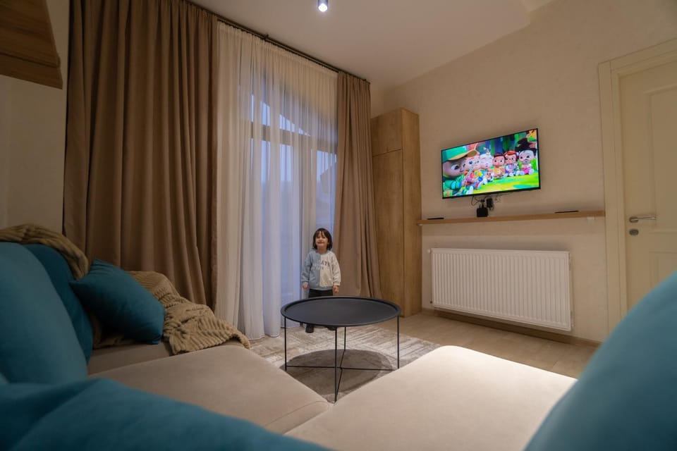 TV and multimedia, Living room, Seating area