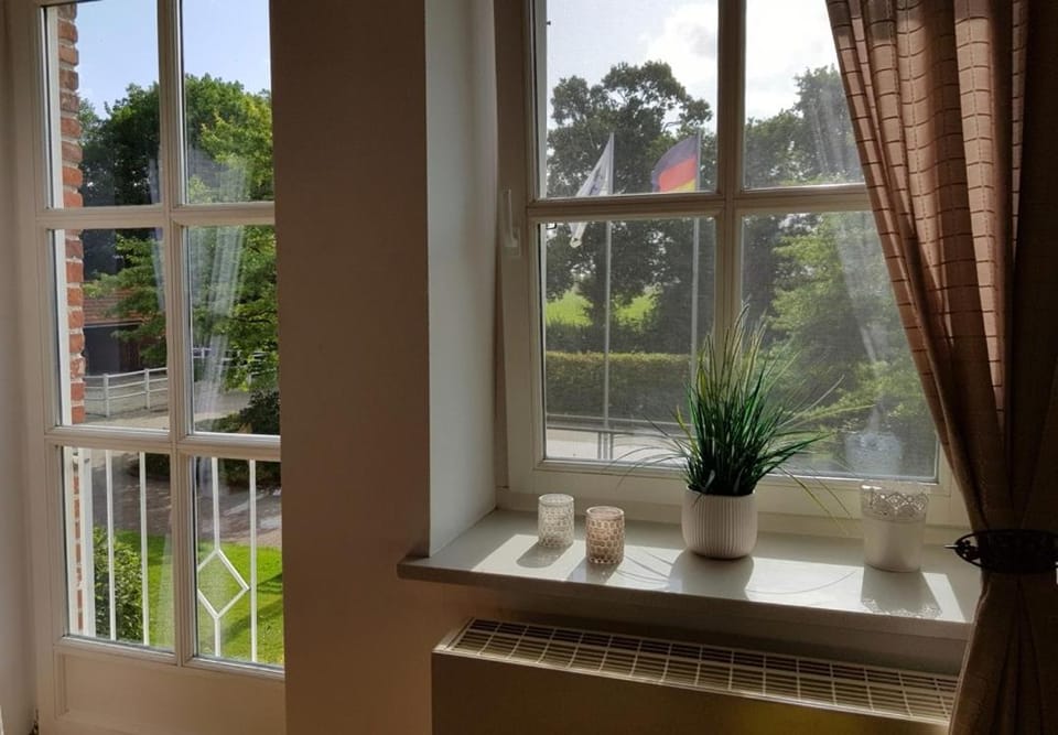 View (from property/room), Balcony/Terrace, Garden view