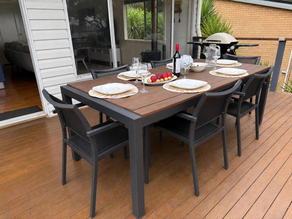 Patio, Dining area