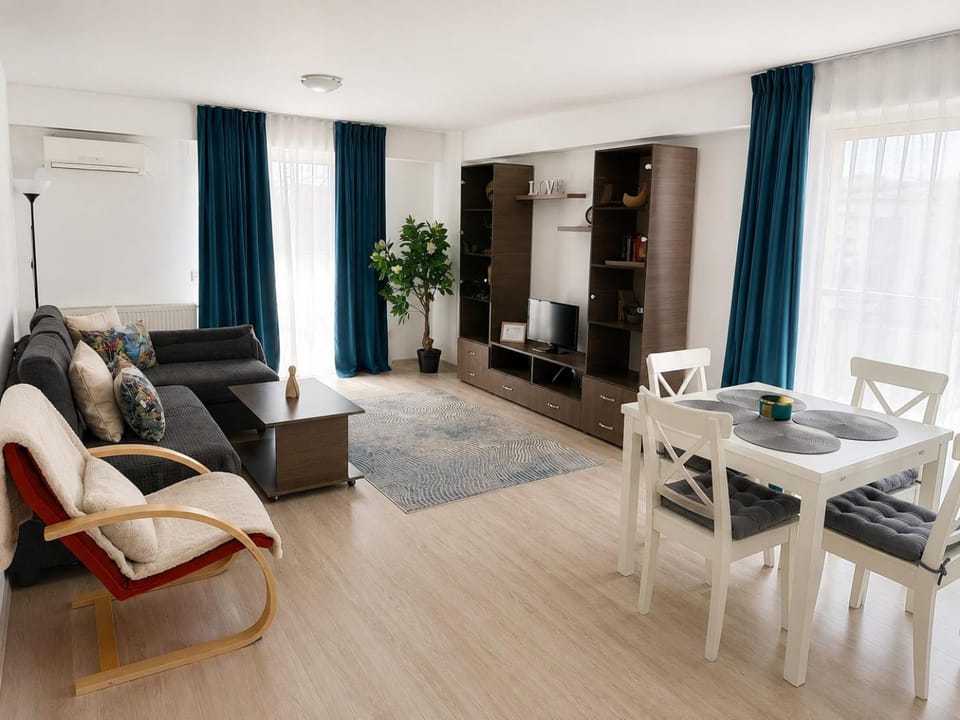 Fly Airport Residences & Therme-SELF CHECK-IN Apartment in Romania