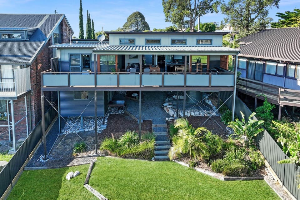 Baysong by Experience Jervis Bay House in Vincentia