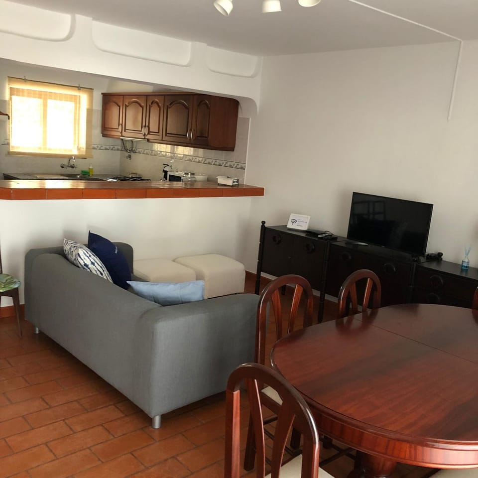 TV and multimedia, Living room, Dining area