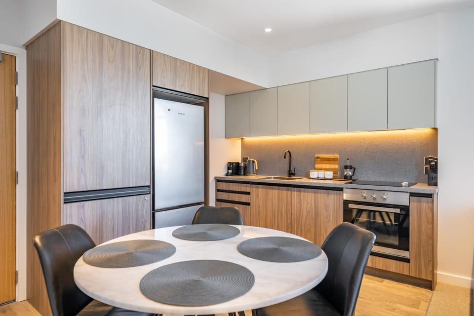 Kitchen or kitchenette, Dining area, pet friendly