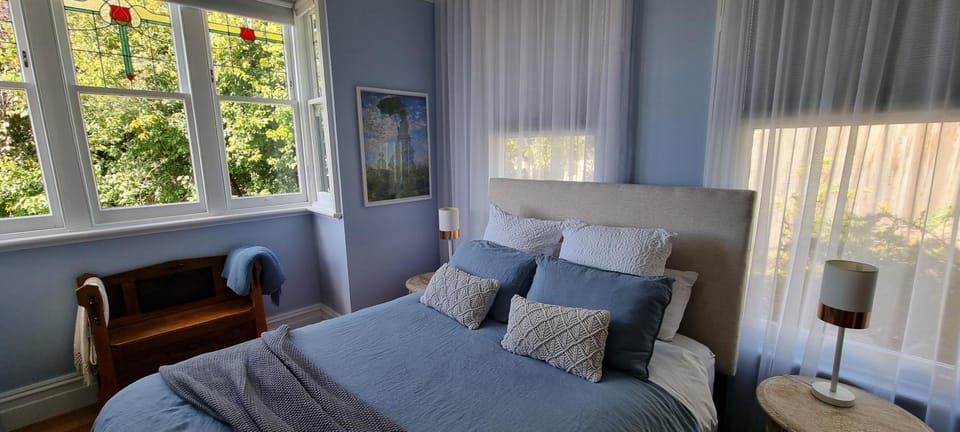 Hill House Hobart - Charming home, stunning views close to city House in Tasmania