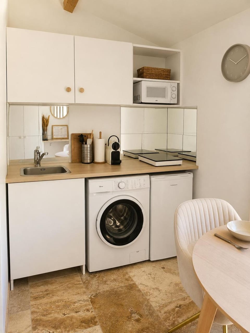 Coffee/tea facilities, Kitchen or kitchenette