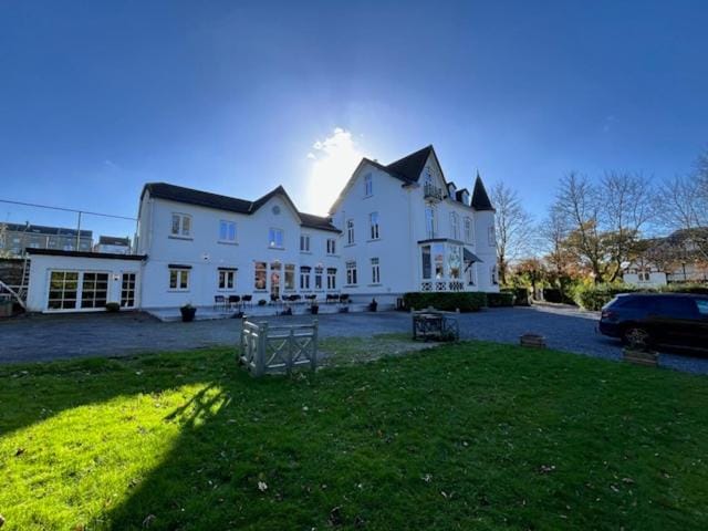 La Villa Blanche Spa Bed and Breakfast in Wallonia, Belgium