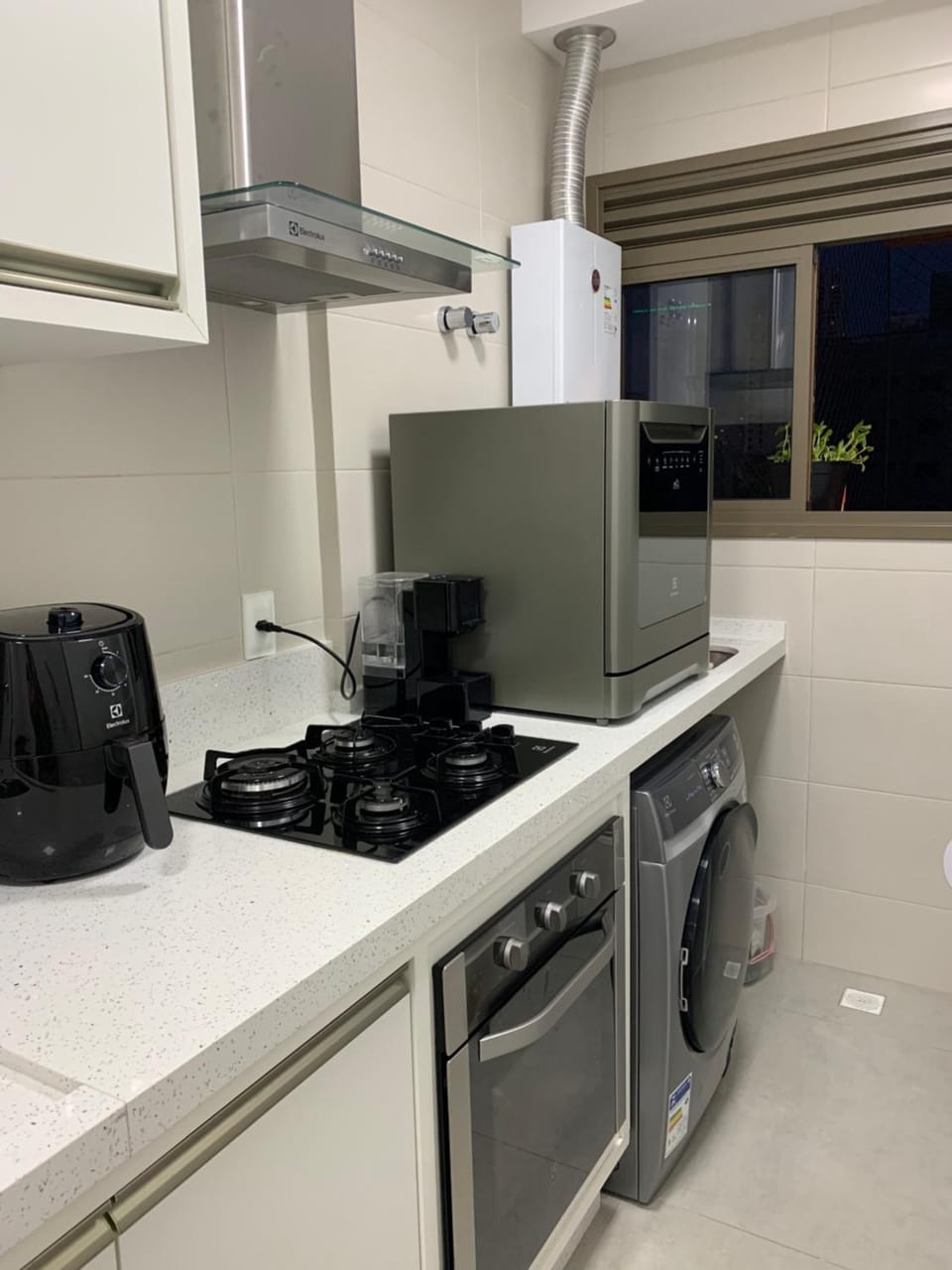 pet friendly, stove, dryer