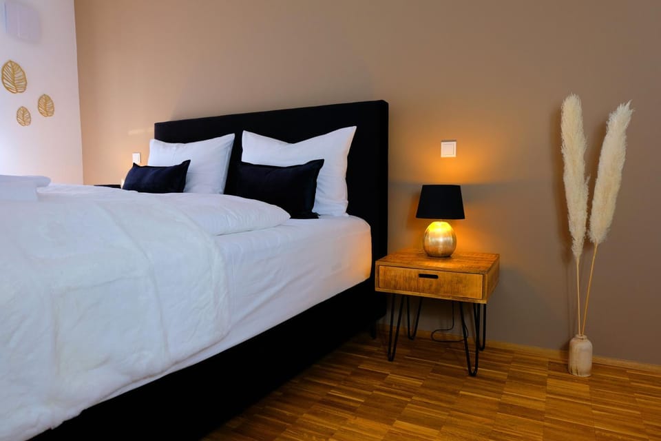 Bed, Decorative detail, Bedroom