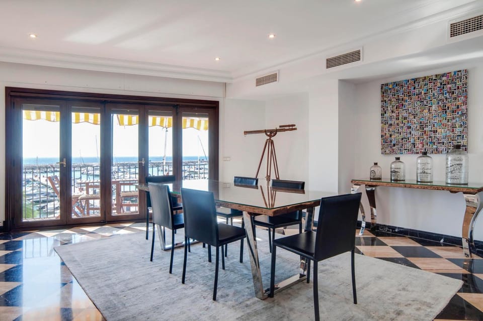 218 Puerto Banus Marbella Front Line 270 meters Apartment in Marbella