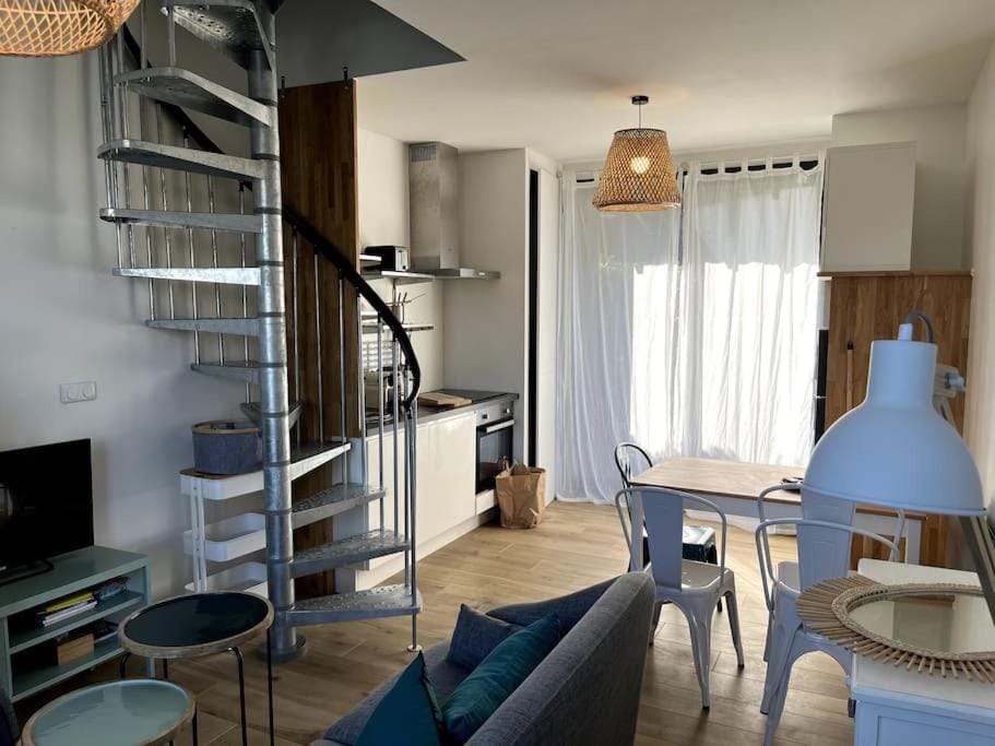 LA CABINE VUE MER Cabin in Normandy