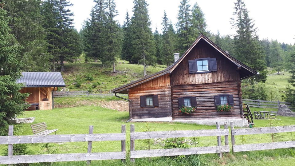 Fuggerhütte House in Carinthia, Austria