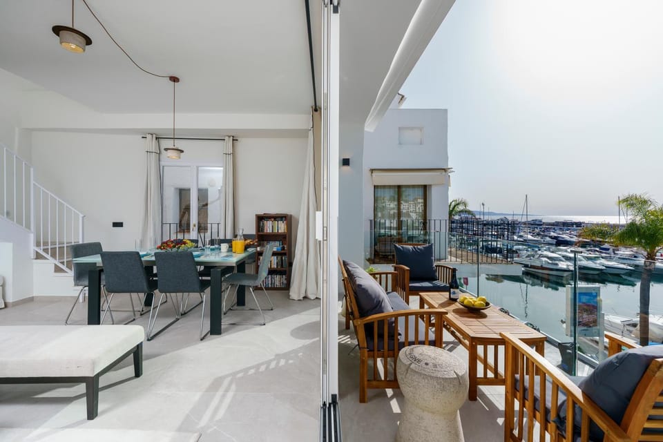 243-Fully Renovated-Puerto Banus Marbella Front Line Penthouse Apartment in Marbella