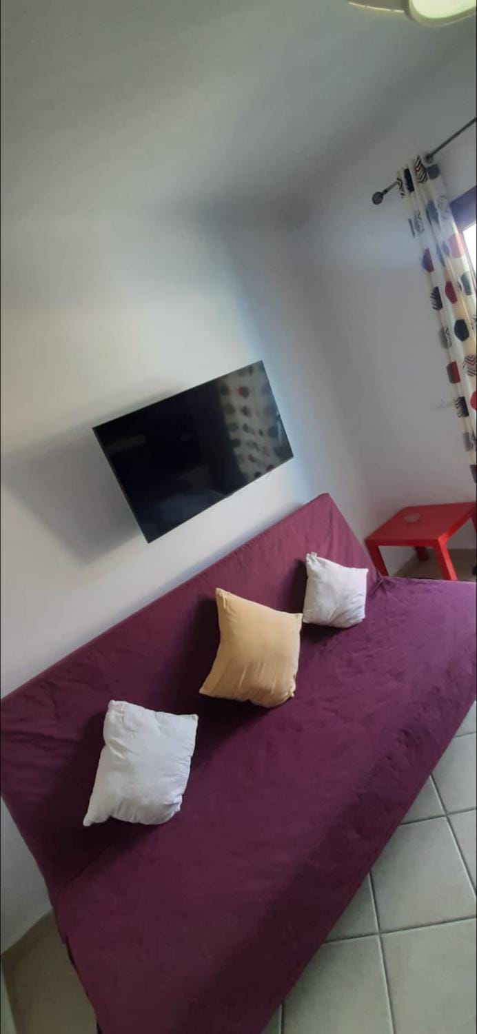 Charmant studio piscine mdiq cabonegro martil 92 Apartment in Tangier-Tétouan-Al Hoceima