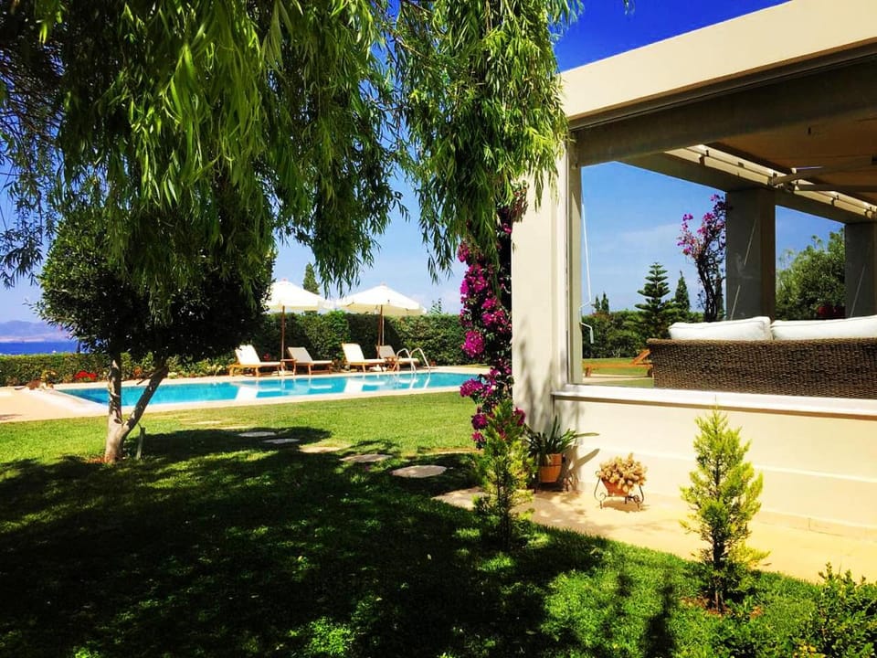 Garden view, Pool view, sunbed