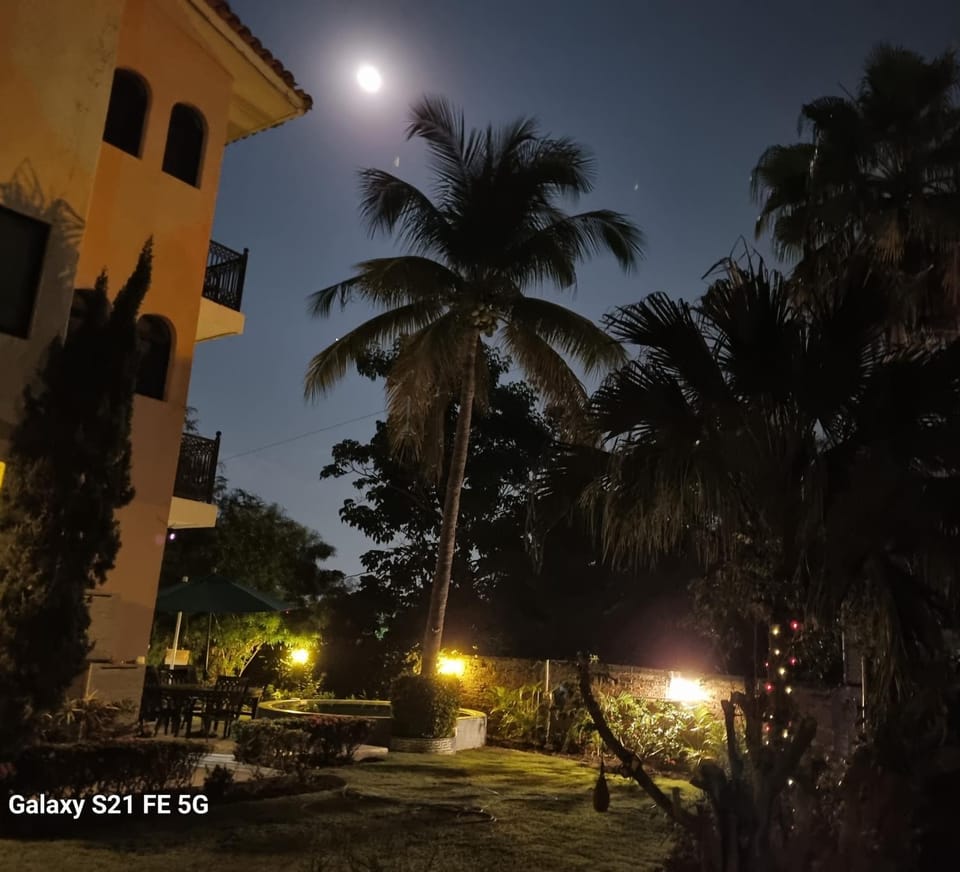 Delfin Campground/ 
RV Resort in Mesa Quemada