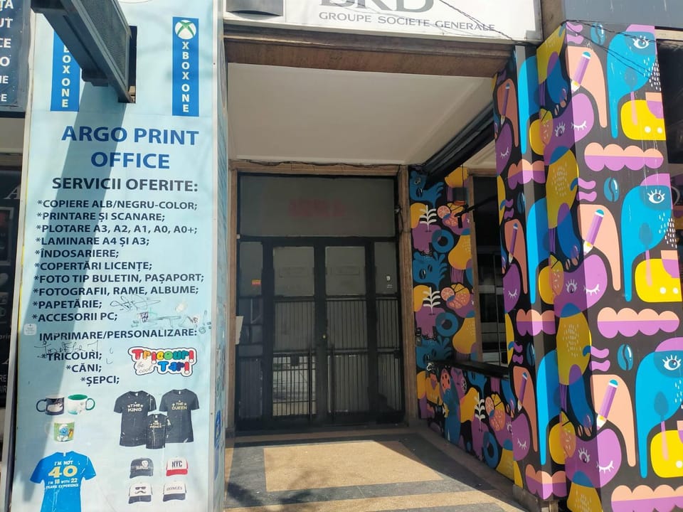 Facade/entrance