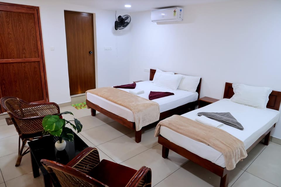 Photo of the whole room, Bedroom, air conditioner