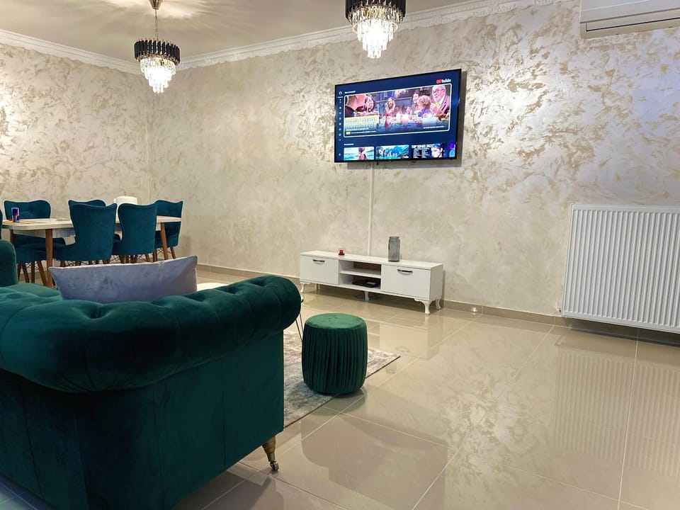 Mrs Smart Luxury Apartament Apartment in Prahova, Romania