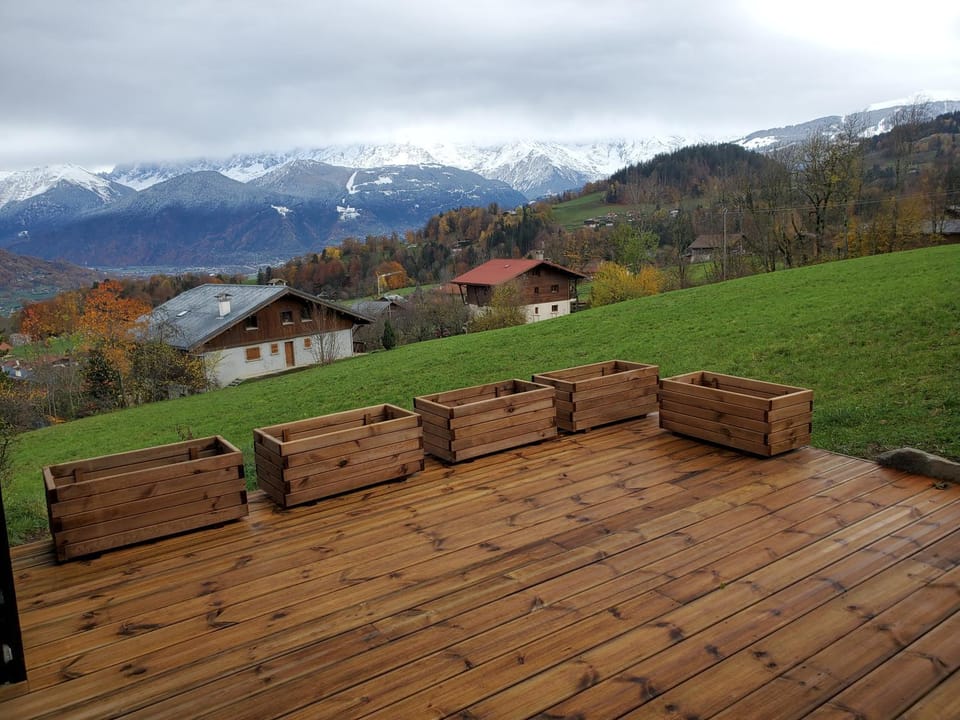 Balcony/Terrace, Mountain view