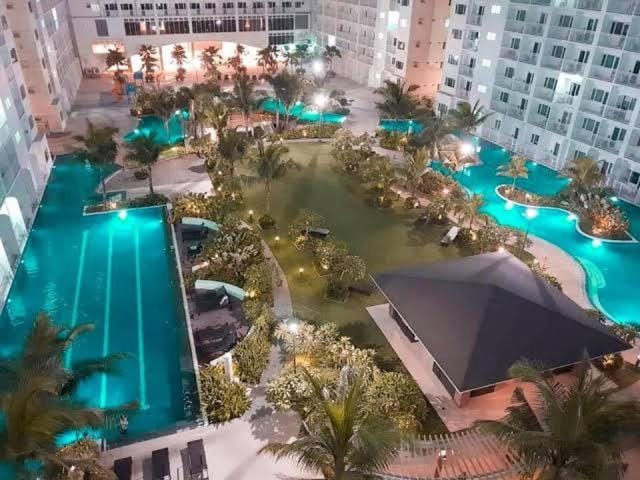 SHORE RESIDENCE D9 Shortwalk Mall of Asia Near Airport Apartment in Pasay