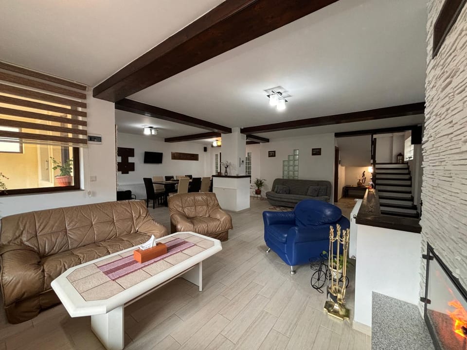 Living room, Seating area, flat iron