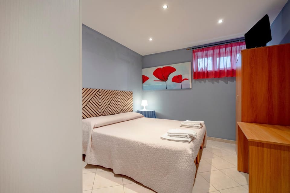 Living room, Bedroom