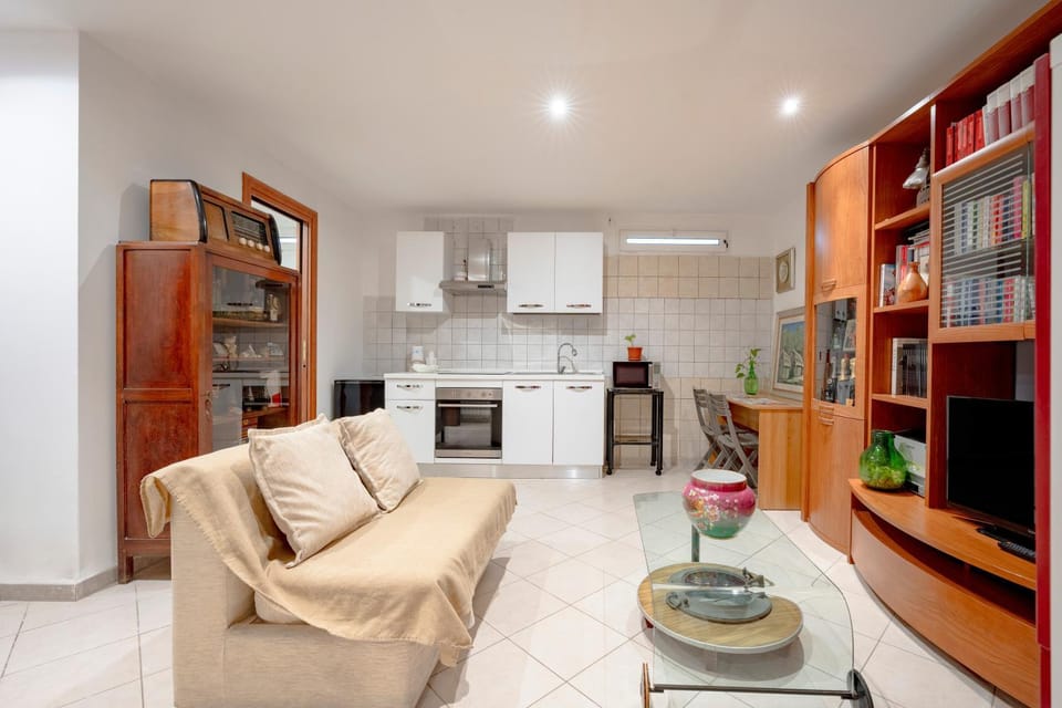 Property building, Living room
