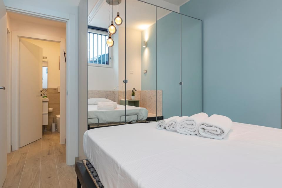 Bed, Bedroom, wardrobe