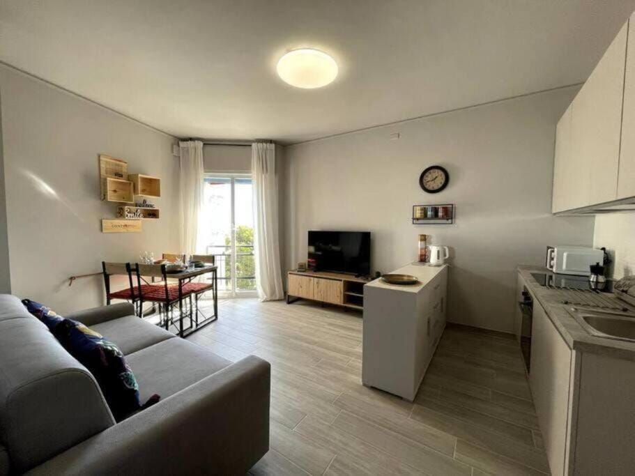 [Suite Letizia] Vista mare-Wi-Fi-Box Auto incluso Apartment in Sanremo