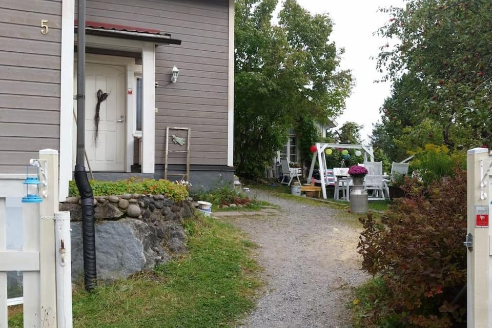 Property building, Garden