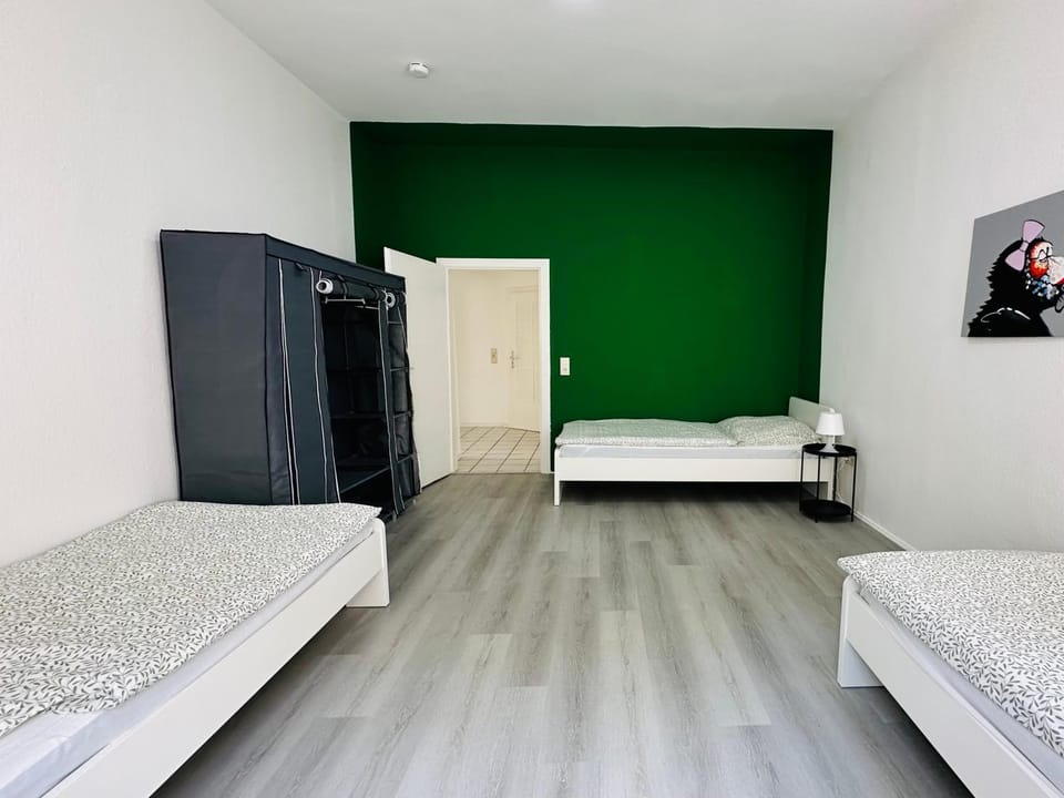 Bedroom, wardrobe