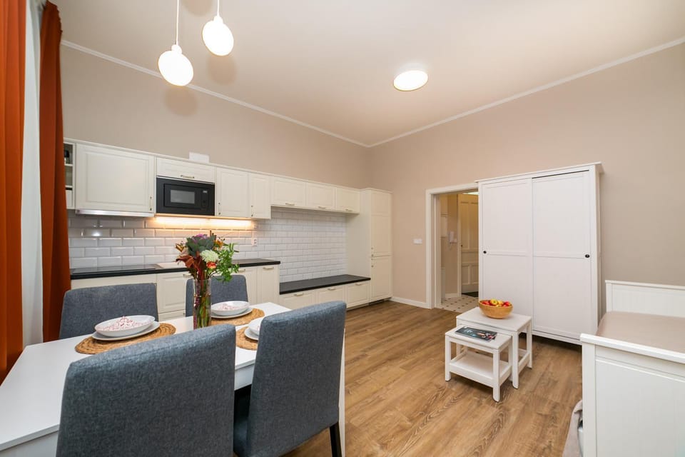 TV and multimedia, Kitchen or kitchenette, Living room, Dining area, minibar