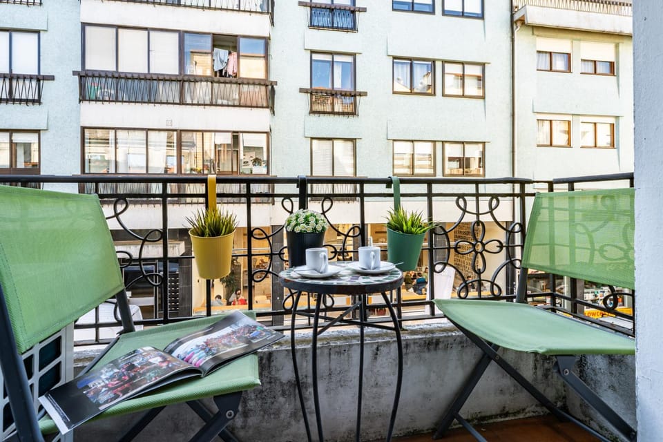 Patio, Day, View (from property/room), Balcony/Terrace, Dining area