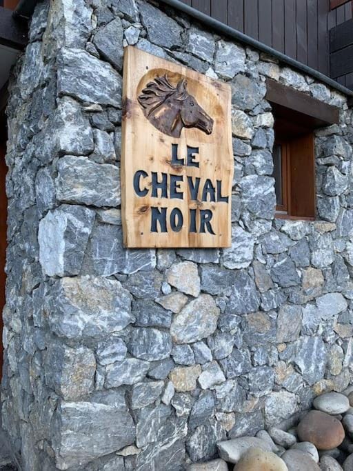 Le cheval noir 37 (6-7 couchages ) Apartment in Les Avanchers-Valmorel