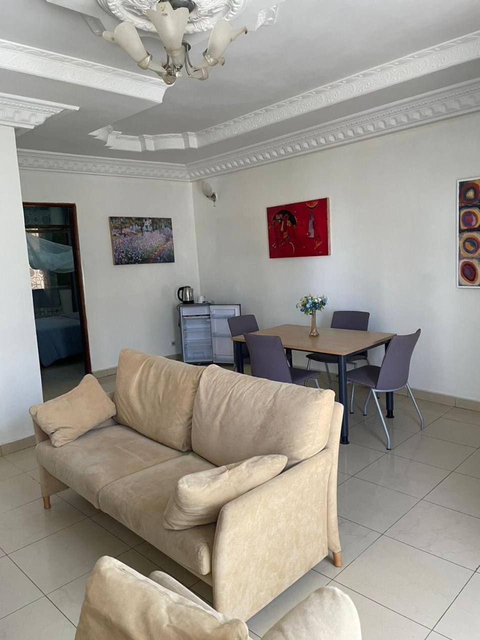 Living room, Seating area, Dining area