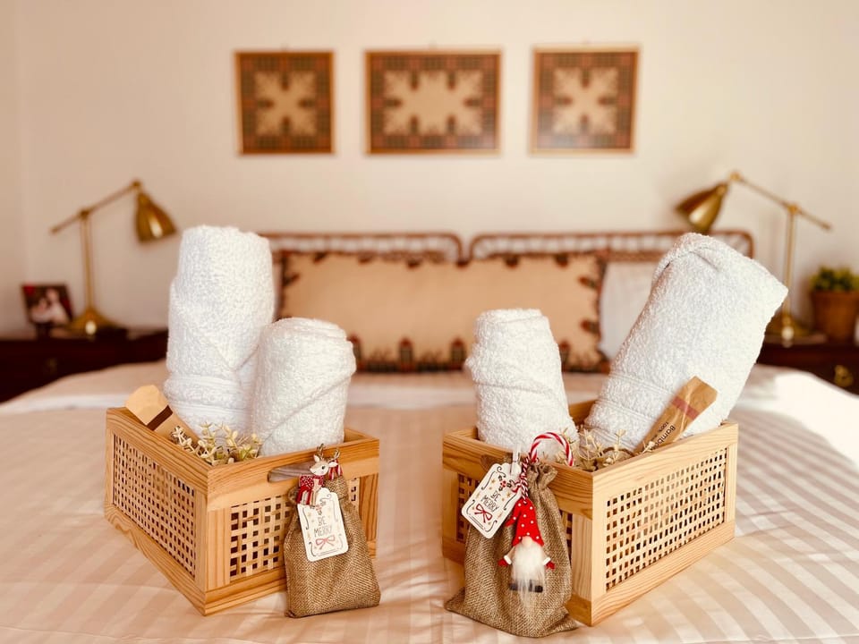 Casa Delicosta- 2 Flat Country house with garden, 15 min from Trikala Apartment in Greece