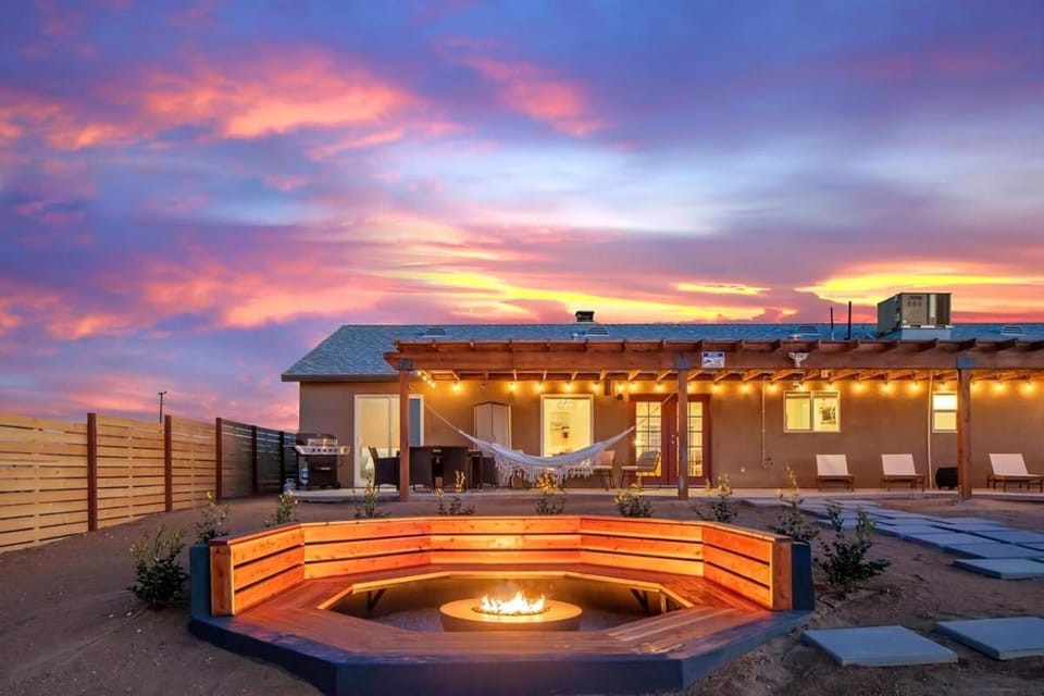 High Desert Hideout- Doma Aquaria House in Joshua Tree