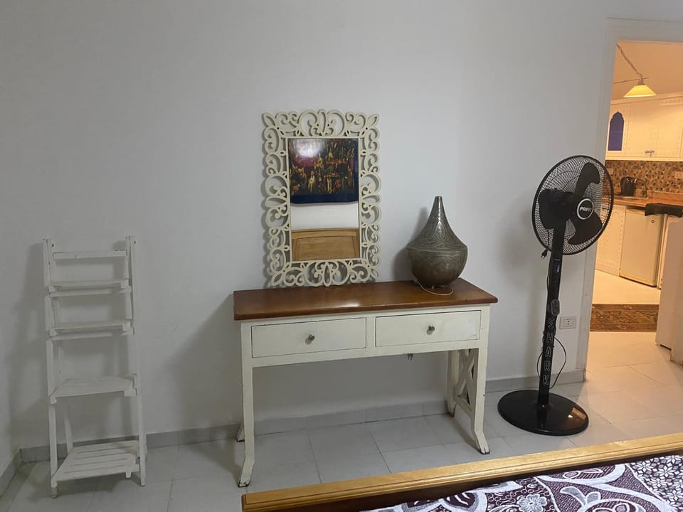 One Bedroom with Balcony WI-FI Downtown Sheraton Plaza 226 Apartment in Hurghada