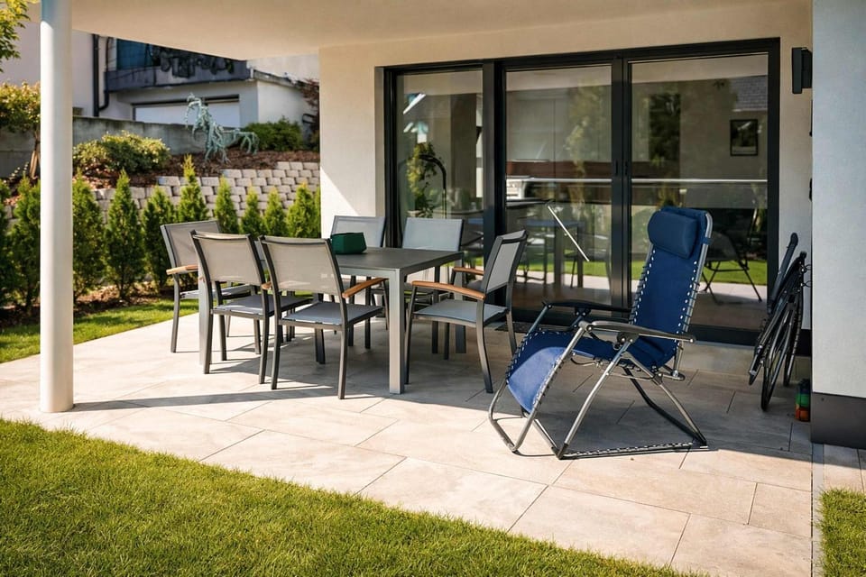 Garden, Garden, Balcony/Terrace, Seating area, Dining area