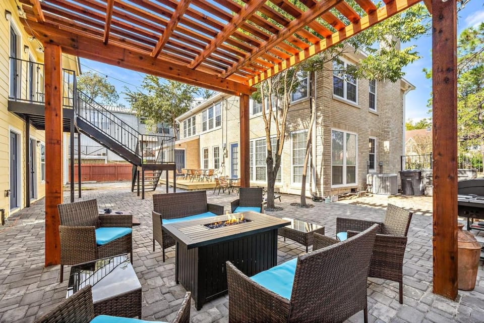 Nr Med Center, Museum WiFi Games BBQ Fire Pit Apartment in Harris County